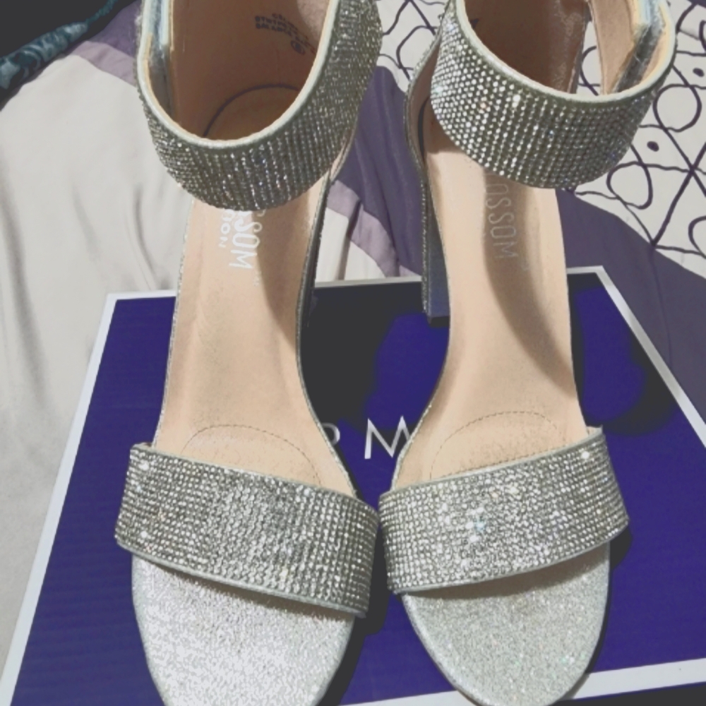 Dress shoes